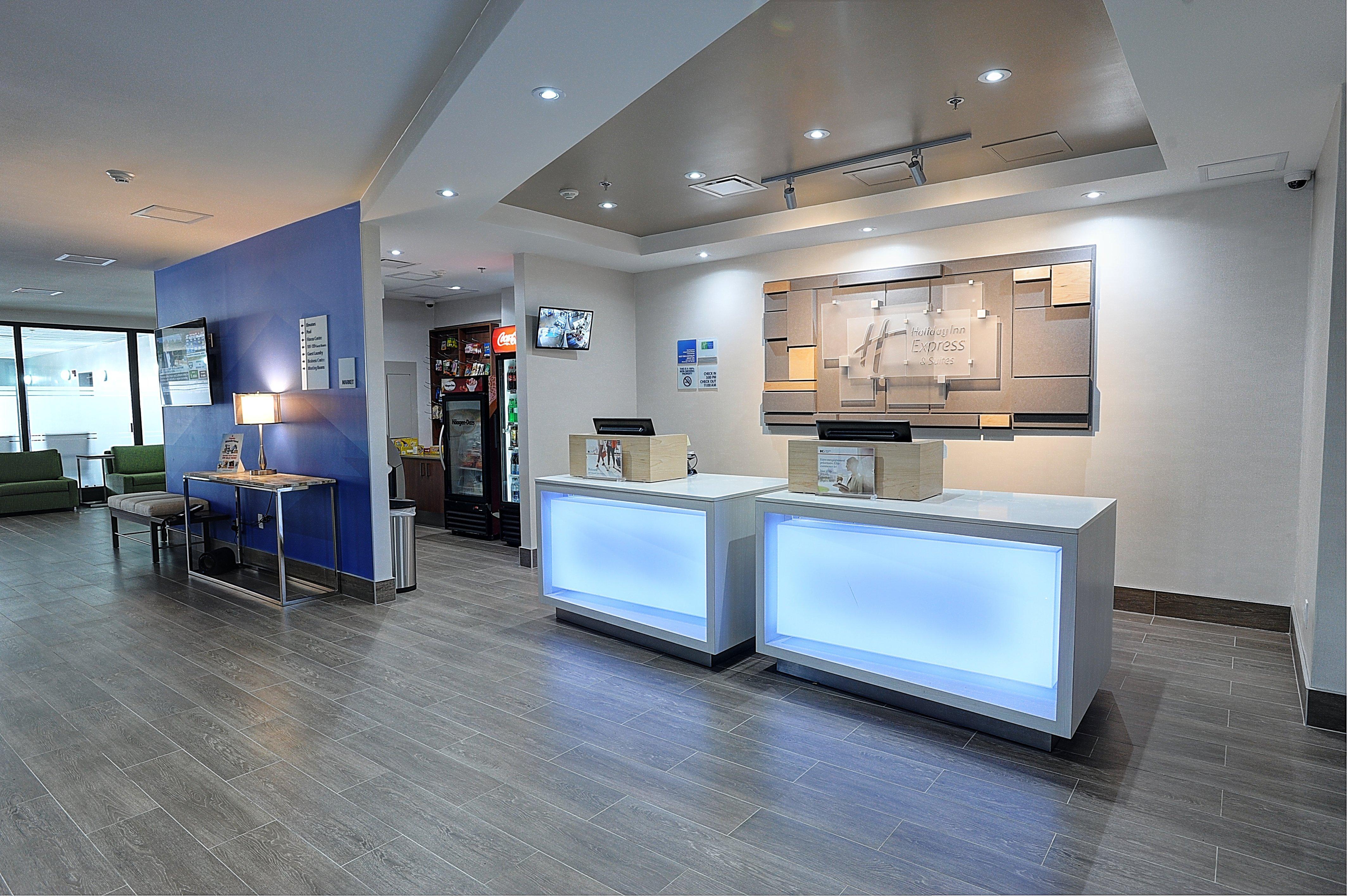 Holiday Inn Express & Suites Toronto Airport West By Ihg Миссиссага Экстерьер фото