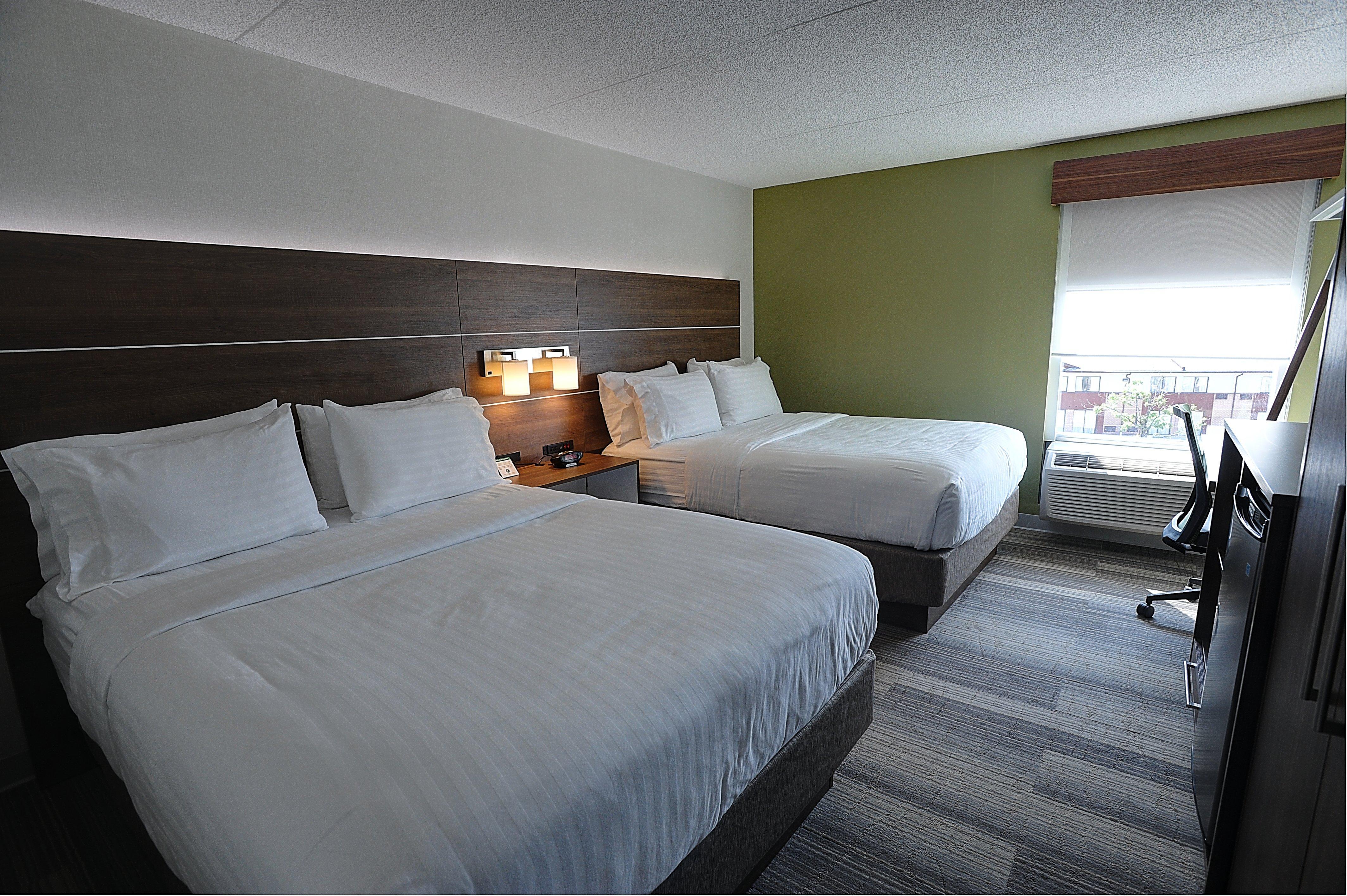 Holiday Inn Express & Suites Toronto Airport West By Ihg Миссиссага Экстерьер фото