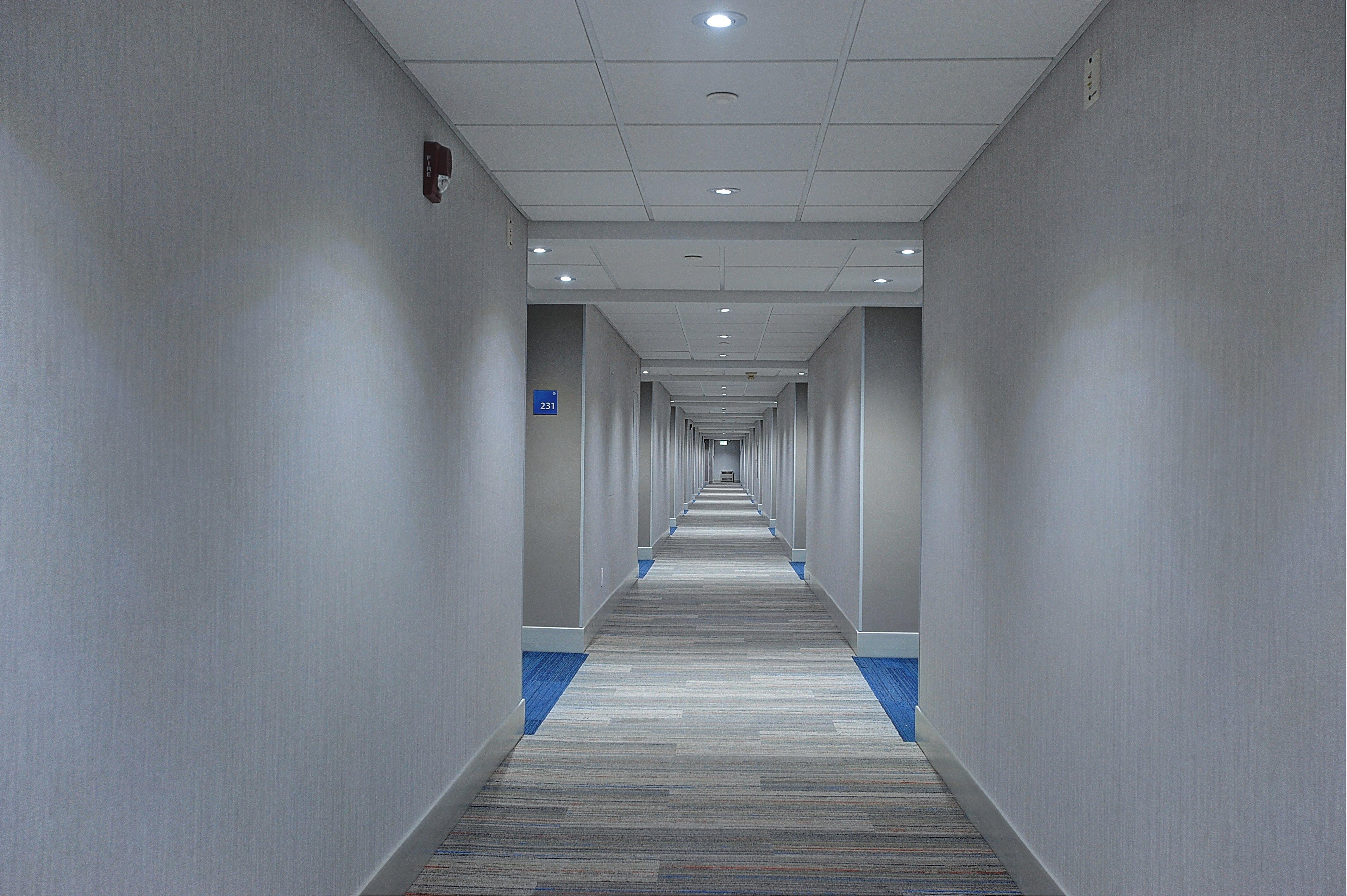 Holiday Inn Express & Suites Toronto Airport West By Ihg Миссиссага Экстерьер фото