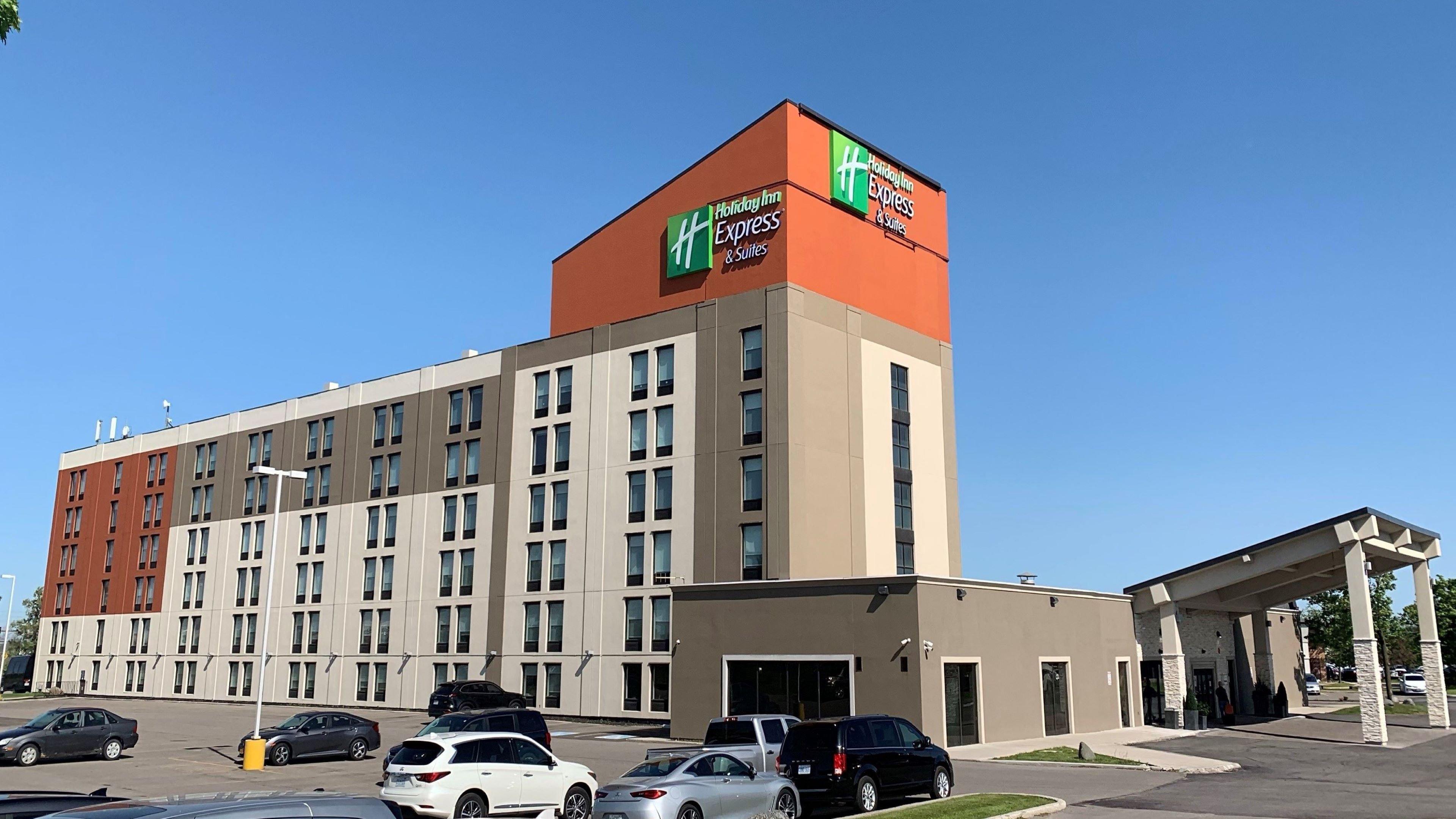 Holiday Inn Express & Suites Toronto Airport West By Ihg Миссиссага Экстерьер фото