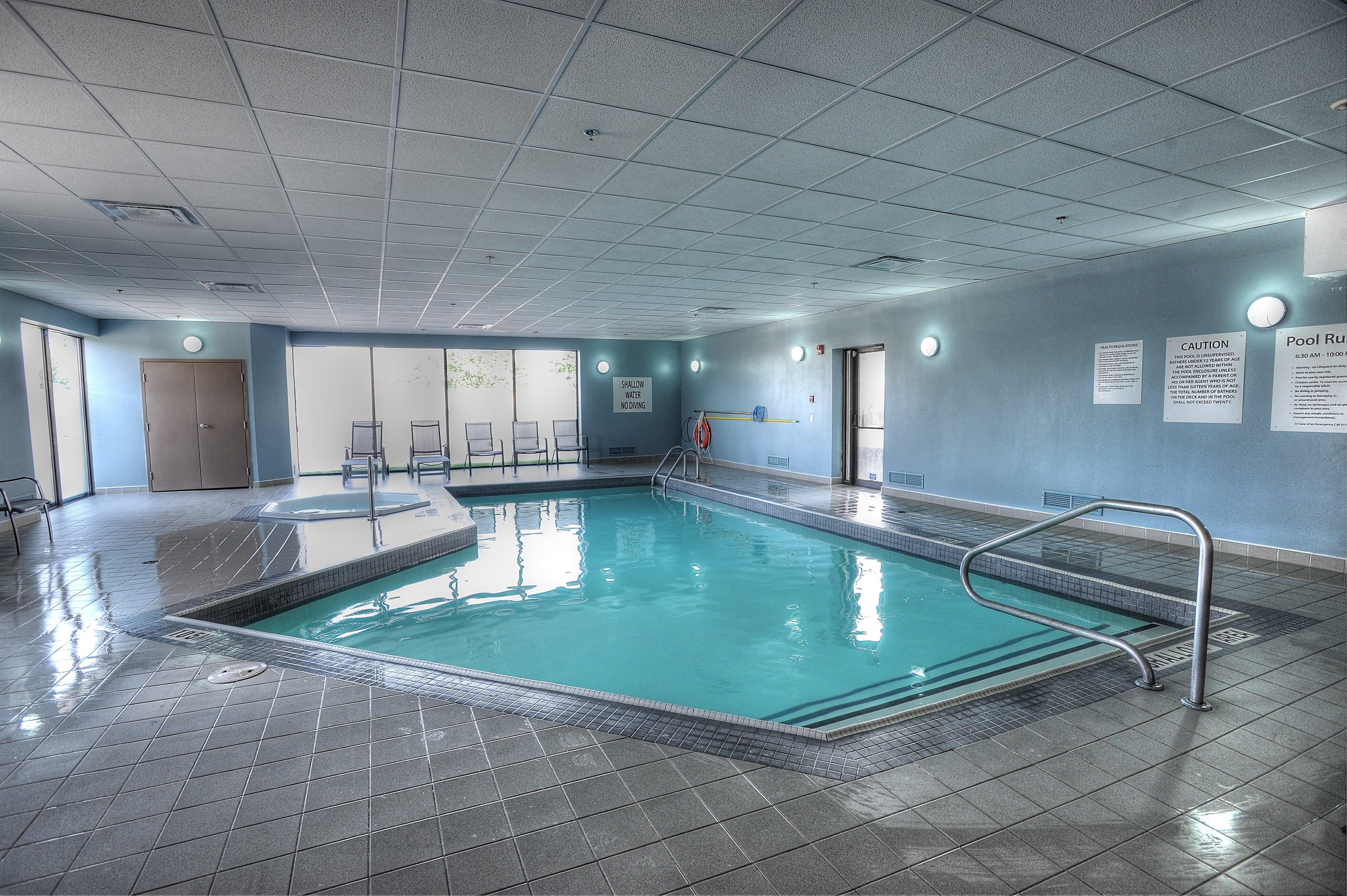 Holiday Inn Express & Suites Toronto Airport West By Ihg Миссиссага Экстерьер фото