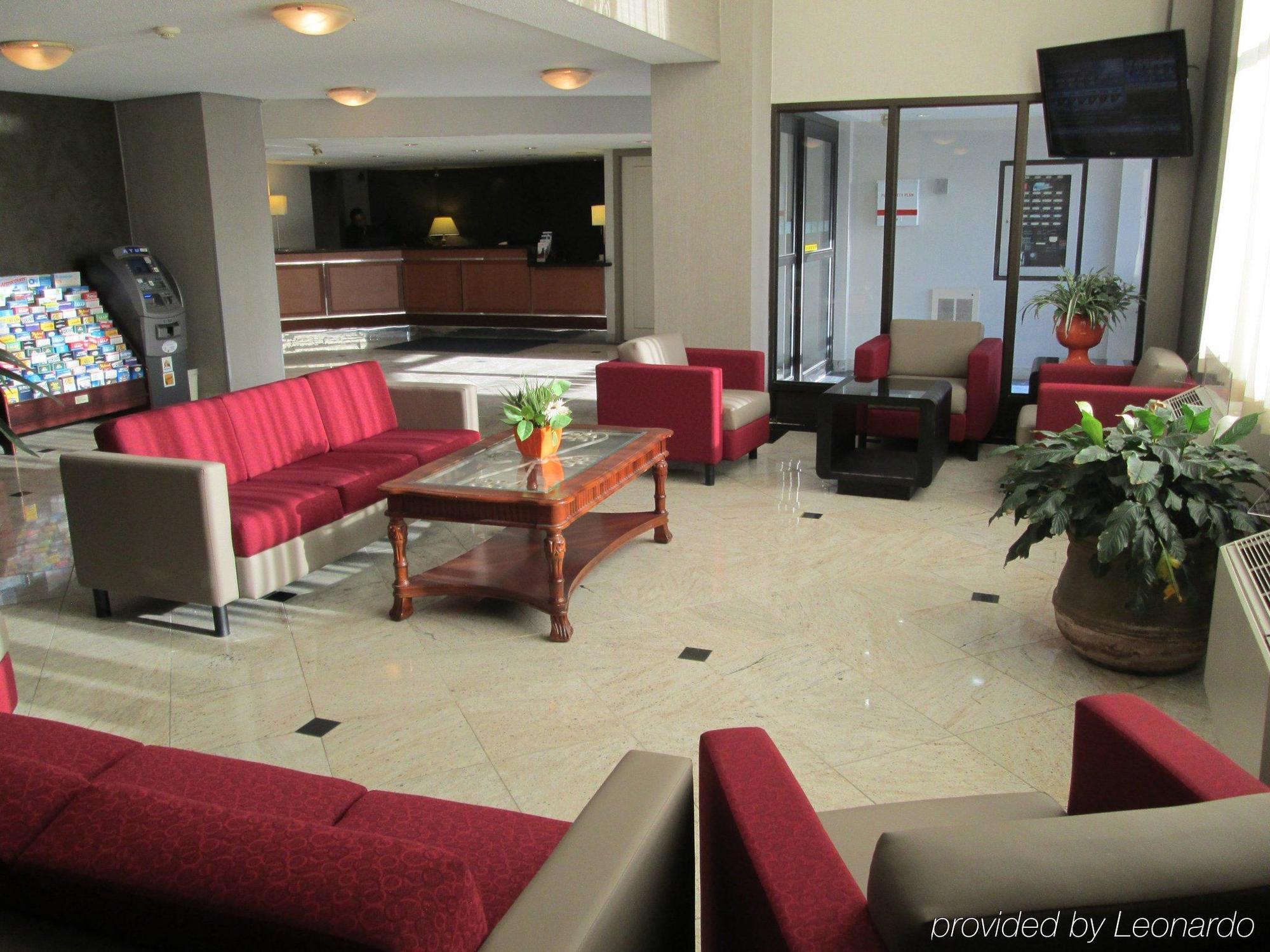 Holiday Inn Express & Suites Toronto Airport West By Ihg Миссиссага Экстерьер фото
